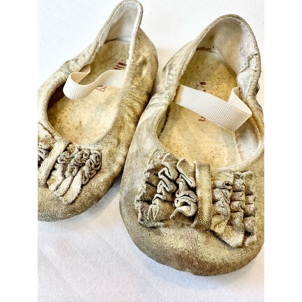Baby Blotch Raphaela Golden Ruffle Ballet Slippers - Picture 9 of 12